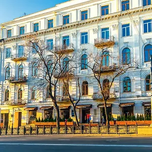 Otel Rustaveli, Tiflis